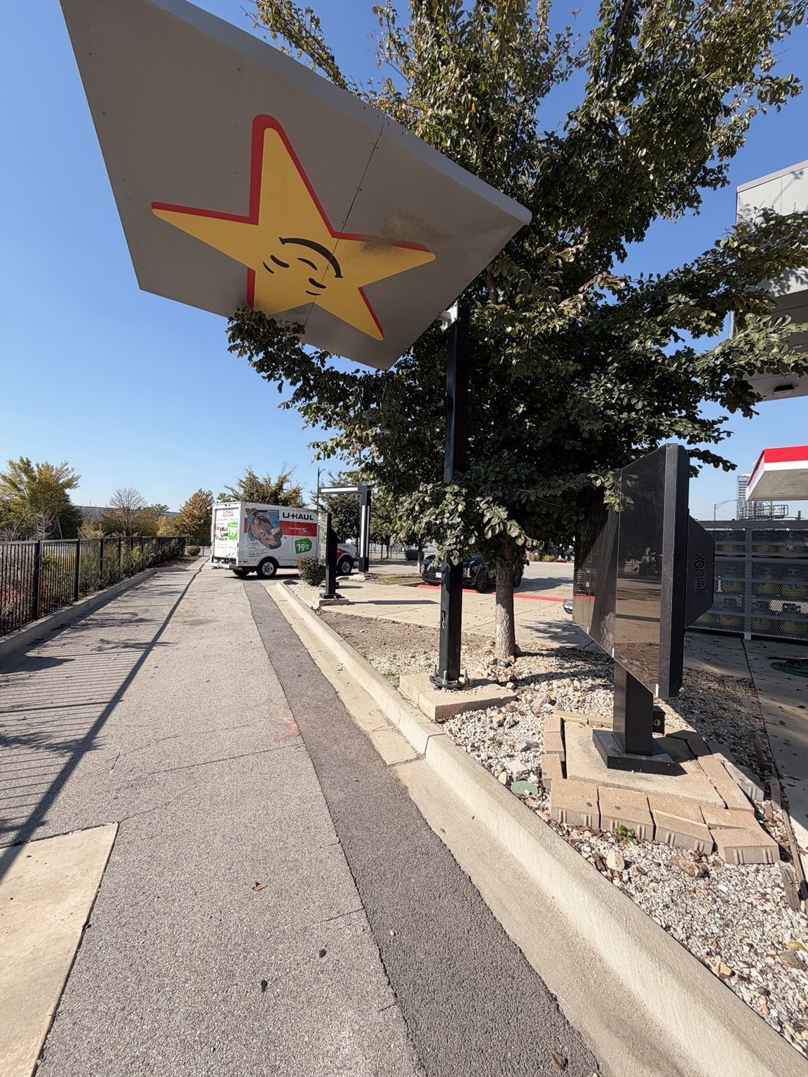 Drive-through lane and building exterior, 735 W Division Street Chicago